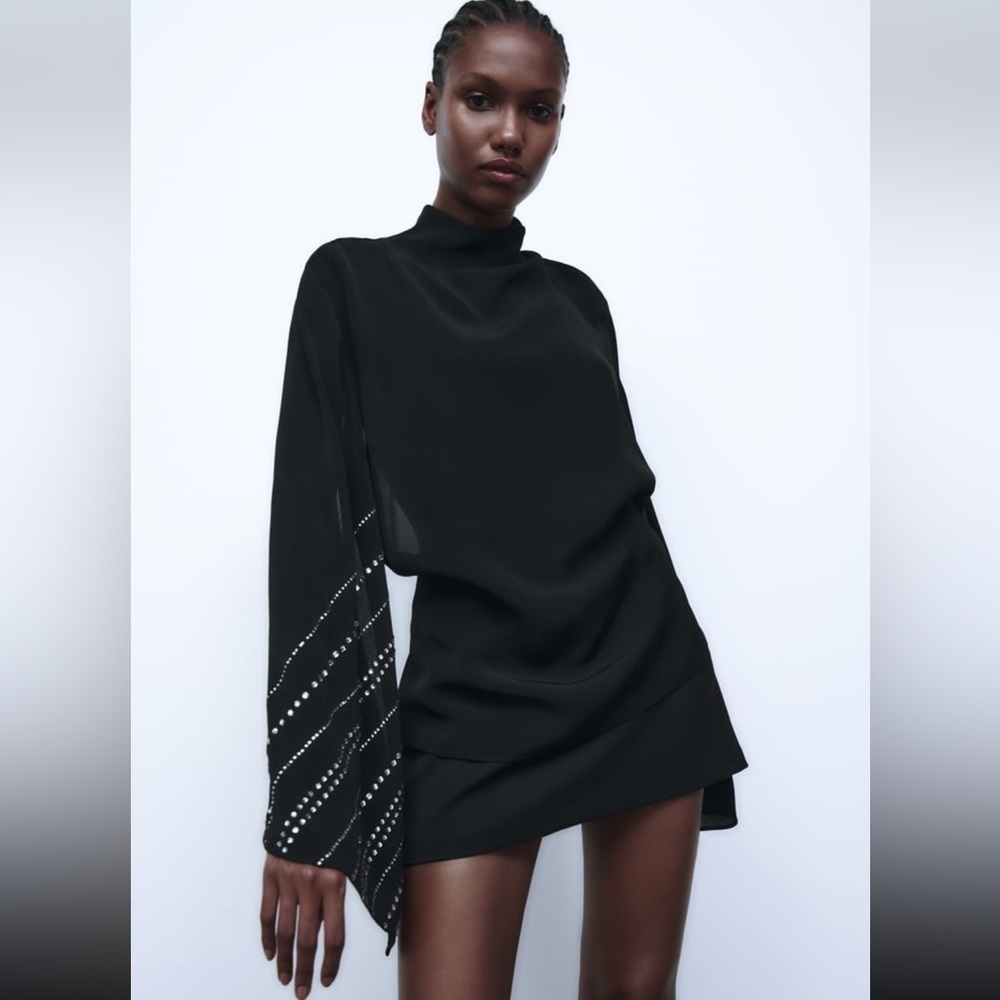 New ZARA RHINESTONE CAPE SLEEVED BLOUSEHigh collar blouse with long cape sleeves